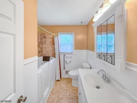 120 Oak Street Bridgewater NJ 08807