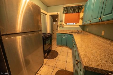25 Goodwin Avenue Newark NJ 07112