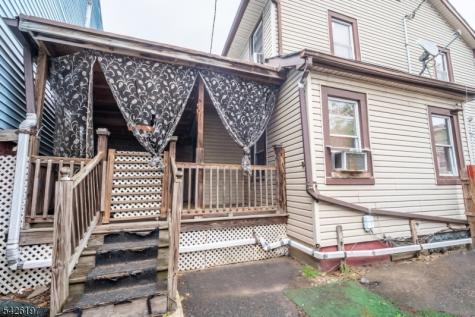 25 Goodwin Avenue Newark NJ 07112