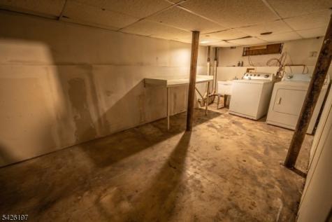 25 Goodwin Avenue Newark NJ 07112