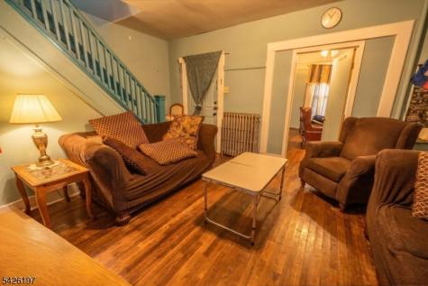 25 Goodwin Avenue Newark NJ 07112