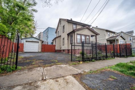 25 Goodwin Avenue Newark NJ 07112