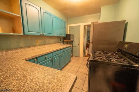 25 Goodwin Avenue Newark NJ 07112