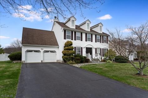15 Crossing Drive Mount Olive NJ 07836