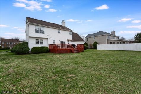 15 Crossing Drive Mount Olive NJ 07836