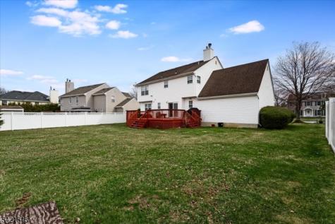 15 Crossing Drive Mount Olive NJ 07836