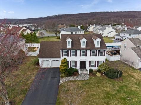 15 Crossing Drive Mount Olive NJ 07836
