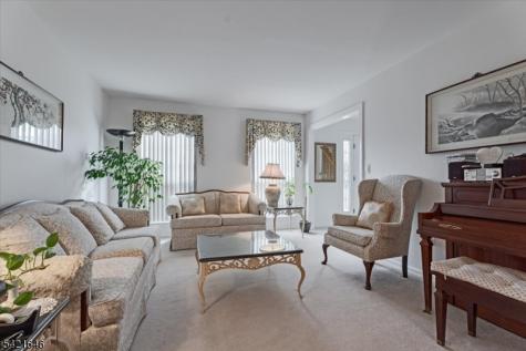 15 Crossing Drive Mount Olive NJ 07836
