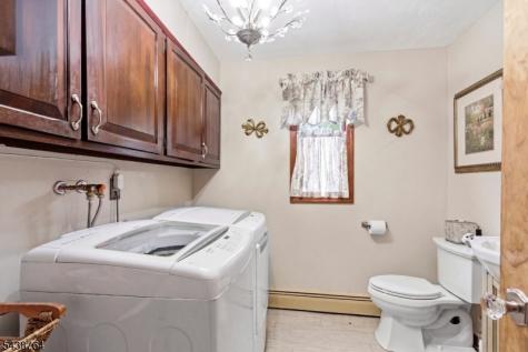 32 W Lakeview Trail Jefferson NJ 07885