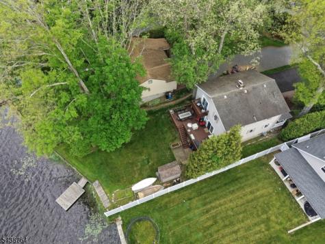 32 W Lakeview Trail Jefferson NJ 07885