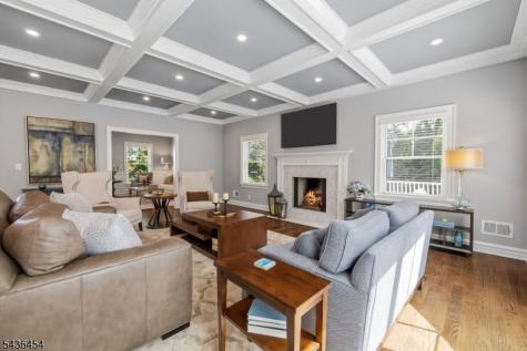2 Weimer Court Allendale NJ 07401