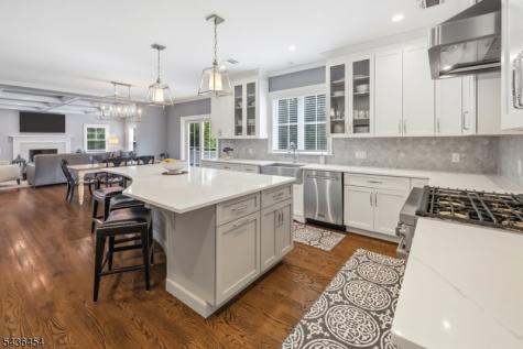 2 Weimer Court Allendale NJ 07401