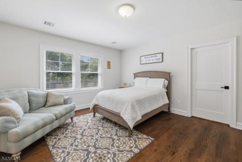 2 Weimer Court Allendale NJ 07401