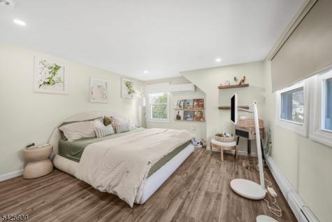33 Cathy Avenue Hawthorne NJ 07506