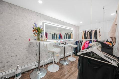 33 Cathy Avenue Hawthorne NJ 07506