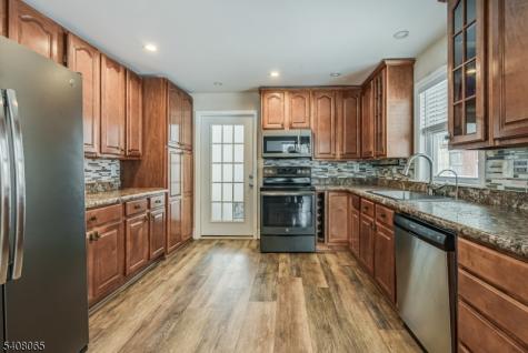 108 Lake Avenue Newton NJ 07860