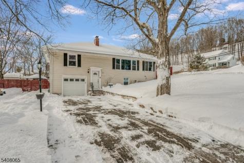 108 Lake Avenue Newton NJ 07860