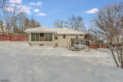 108 Lake Avenue Newton NJ 07860