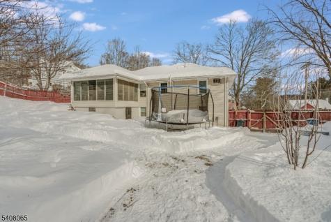 108 Lake Avenue Newton NJ 07860