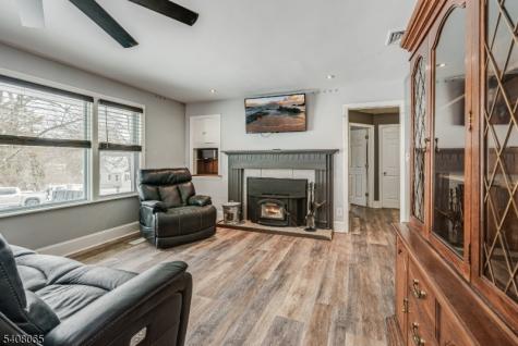 108 Lake Avenue Newton NJ 07860