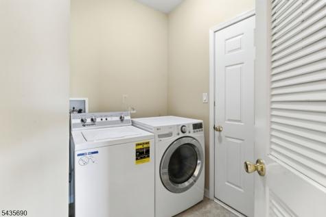 14 Rue Cezanne Franklin NJ 08873