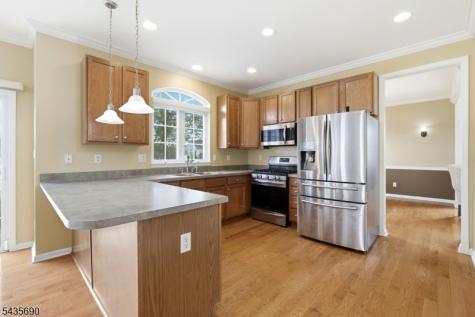 14 Rue Cezanne Franklin NJ 08873