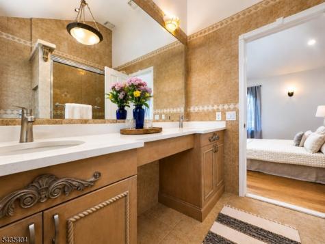 27 Grandview Drive Wayne NJ 07470