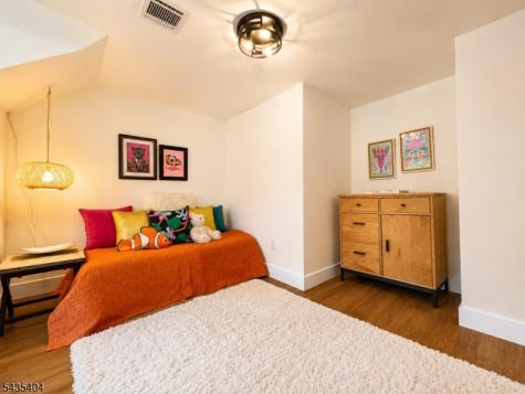 27 Grandview Drive Wayne NJ 07470