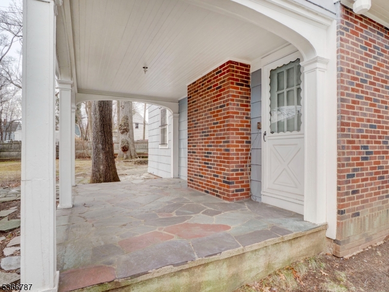 21 Edgewood Road East Orange NJ 07017