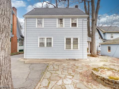 21 Edgewood Road East Orange NJ 07017