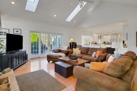 15 Skytop Drive Denville NJ 07834
