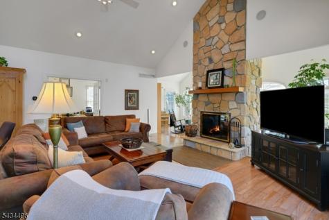 15 Skytop Drive Denville NJ 07834