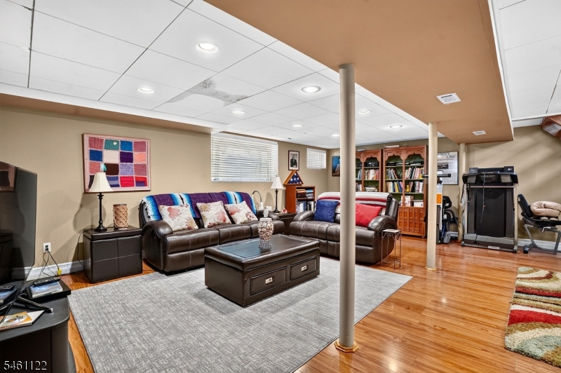 11 Jeffrie Trail Hanover NJ 07981