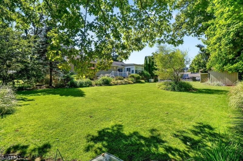11 Jeffrie Trail Hanover NJ 07981