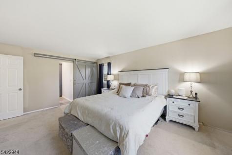 52 Country Squire Way Branchburg NJ 08876