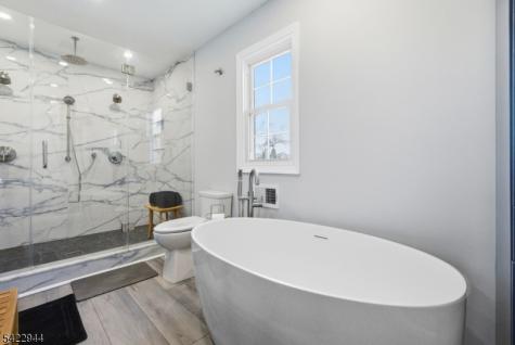 52 Country Squire Way Branchburg NJ 08876