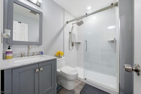 52 Country Squire Way Branchburg NJ 08876