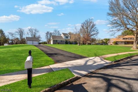 52 Country Squire Way Branchburg NJ 08876