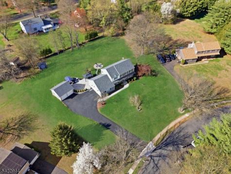 52 Country Squire Way Branchburg NJ 08876