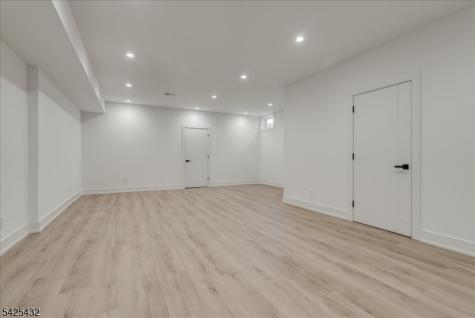 9 Midvale Drive Warren NJ 07059