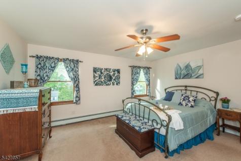 31 Stanley Court North Haledon NJ 07508