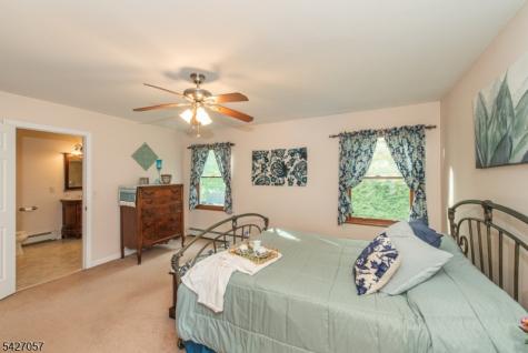31 Stanley Court North Haledon NJ 07508