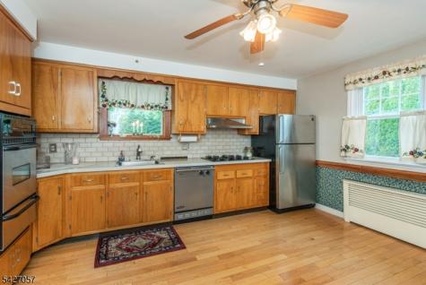 31 Stanley Court North Haledon NJ 07508