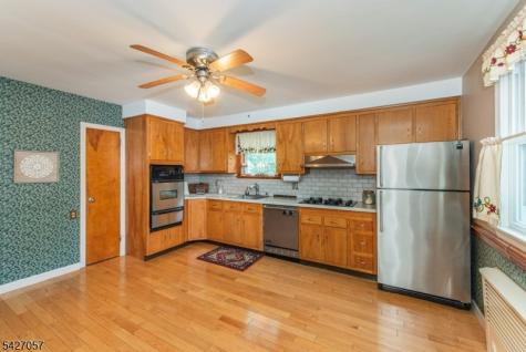 31 Stanley Court North Haledon NJ 07508