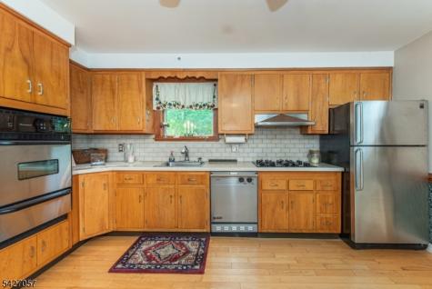 31 Stanley Court North Haledon NJ 07508