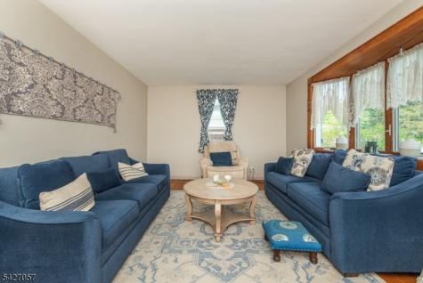 31 Stanley Court North Haledon NJ 07508