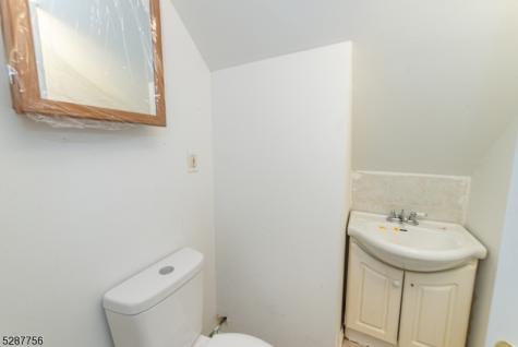17 Oakwood Avenue Pequannock NJ 07440
