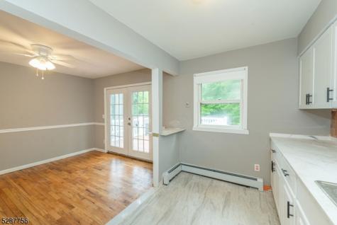 17 Oakwood Avenue Pequannock NJ 07440