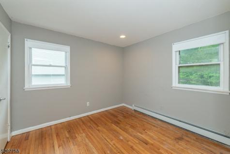17 Oakwood Avenue Pequannock NJ 07440