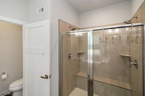 21 Harris Hawk Road Washington NJ 07882